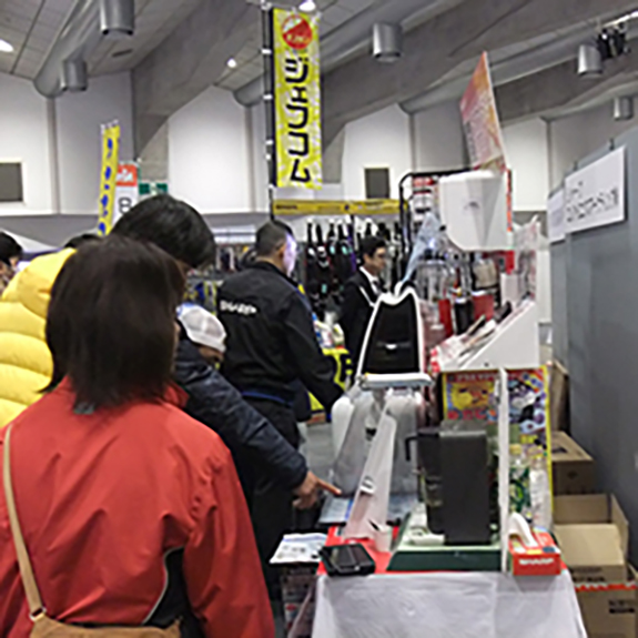 各メーカーブース